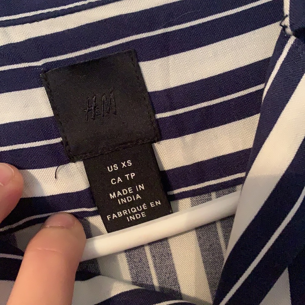 H&M button up - Picture 3 of 3